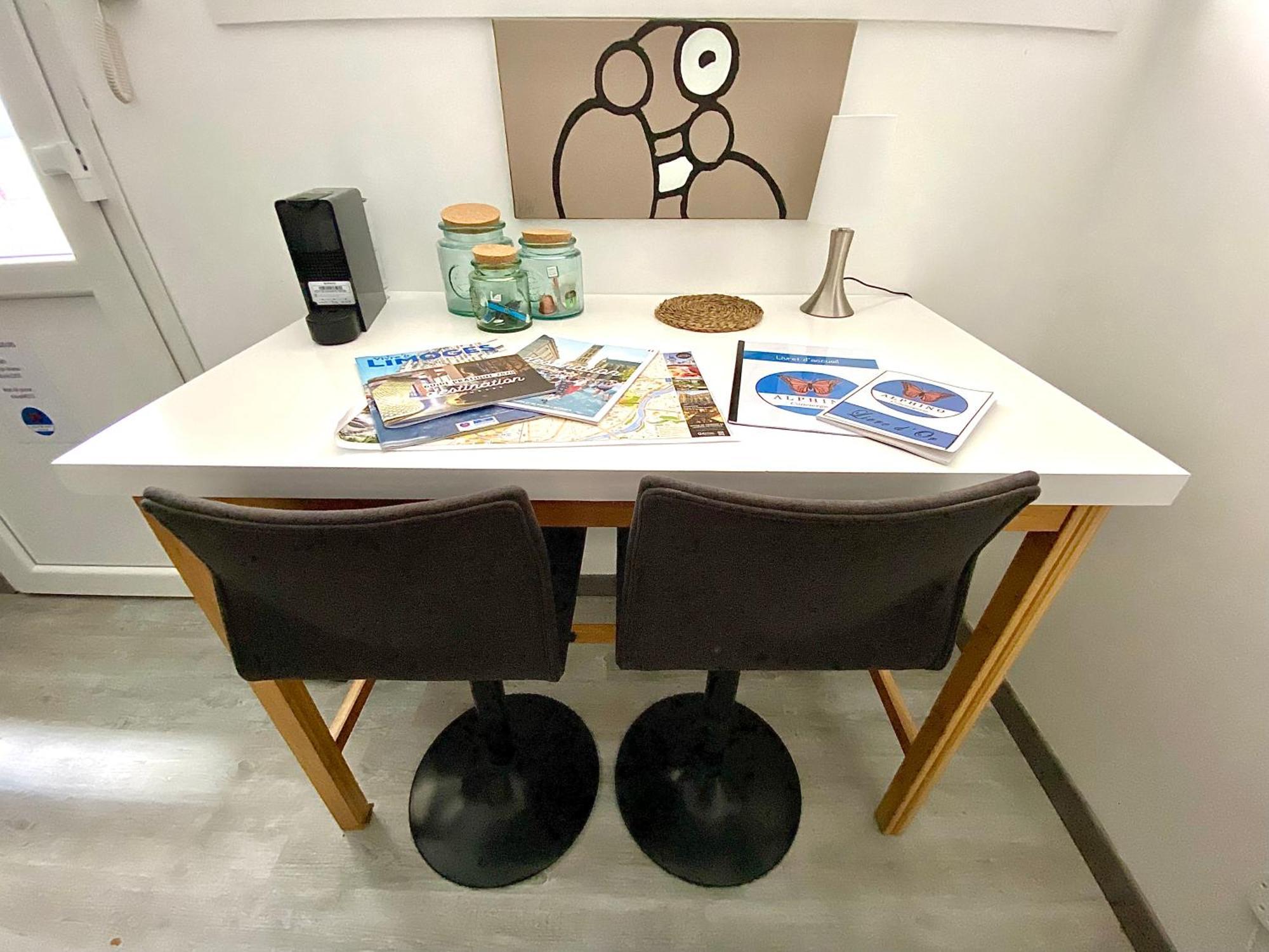 L'Adrien Studio Tout Confort Avec Terrasse ลิมอจส์ ภายนอก รูปภาพ
